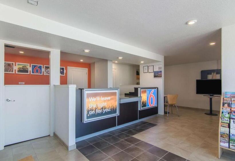 Motel 6liberal, Ks