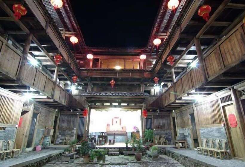 Nanjing Tulou Qingdelou Inn