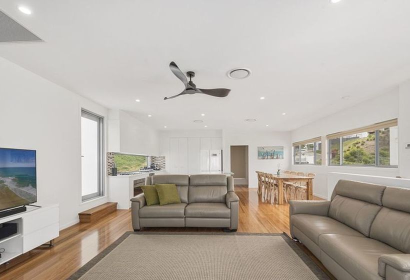 Pearls On Sapphire Beach