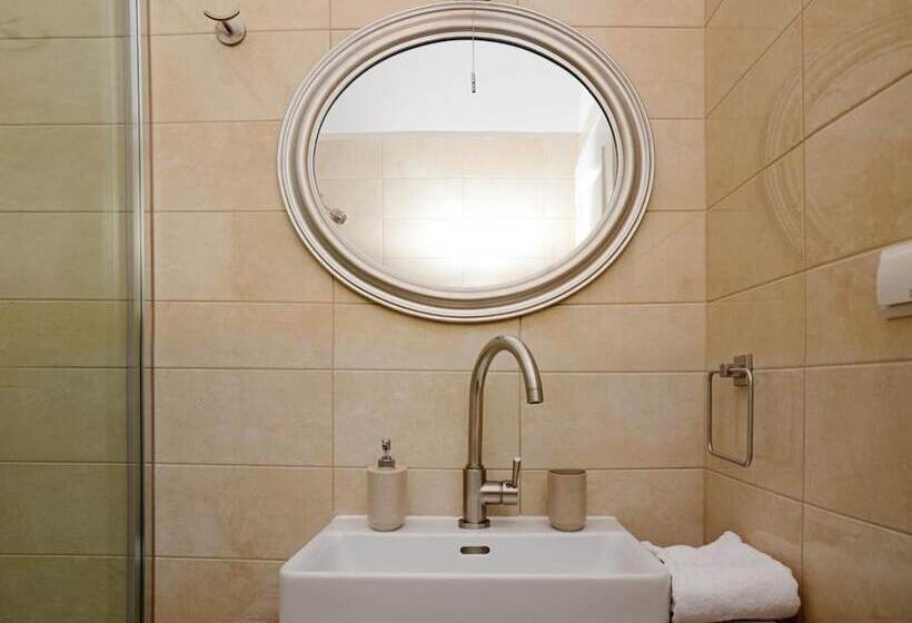 بنسيون Apartments & Rooms Flowers