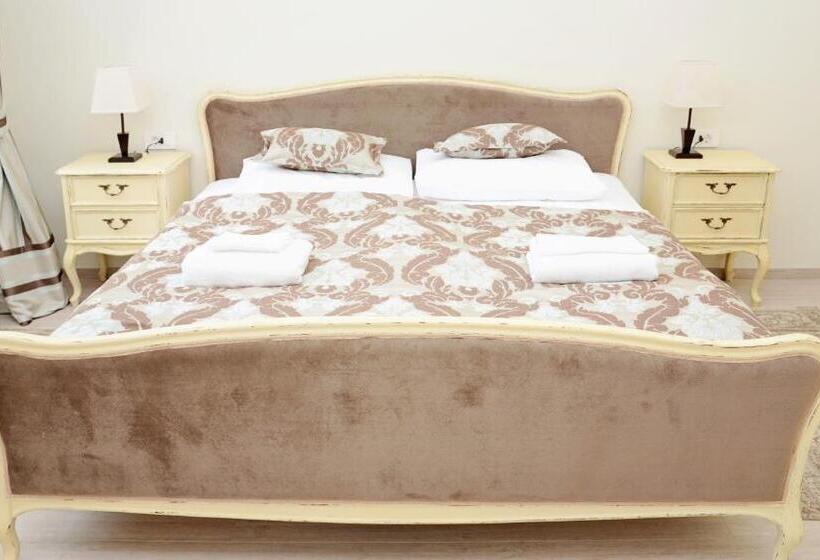 بنسيون Apartments & Rooms Flowers