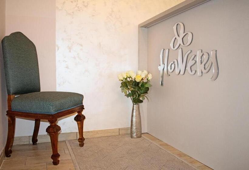 פנסיון Apartments & Rooms Flowers