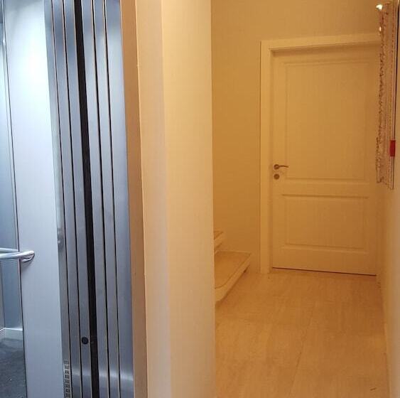 پانسیون D Townhouse Boutique Suites