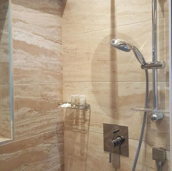 پانسیون D Townhouse Boutique Suites