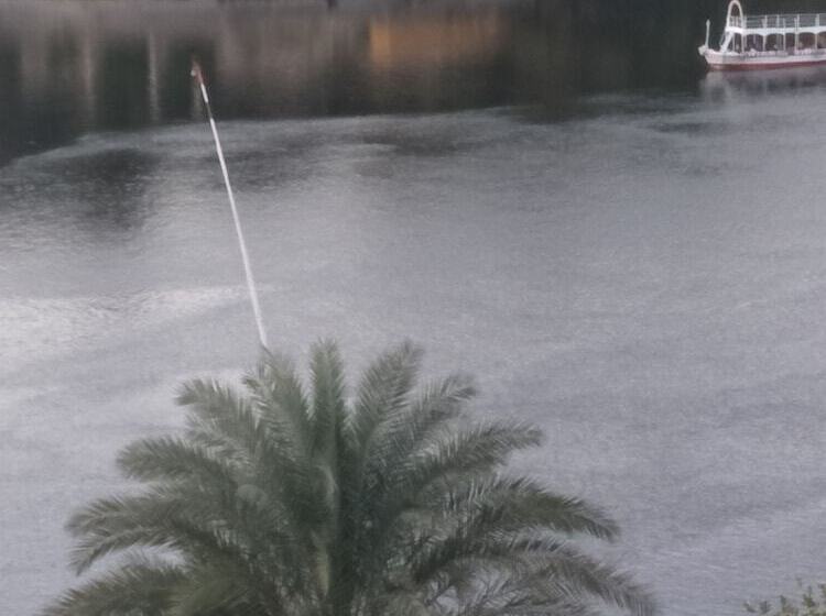 膳宿费 El Prince Guesthouse