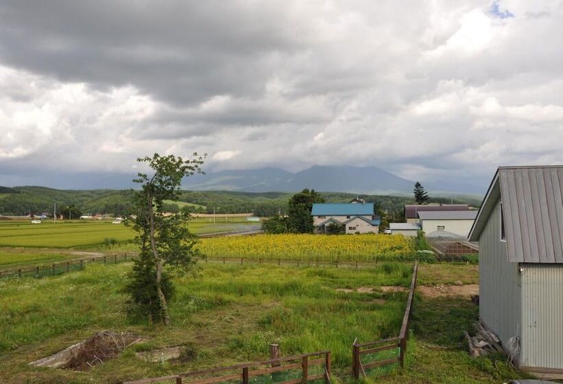 פנסיון Gufo No Mori Kamifurano