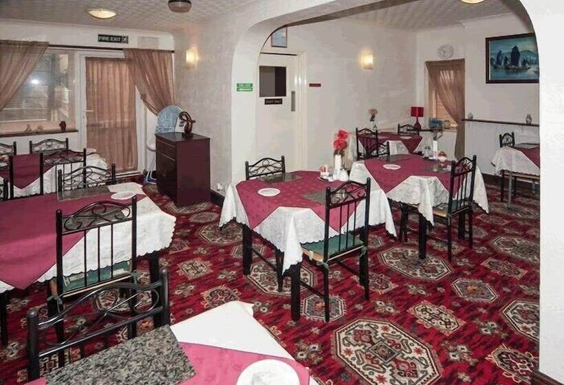 ペンション Karema