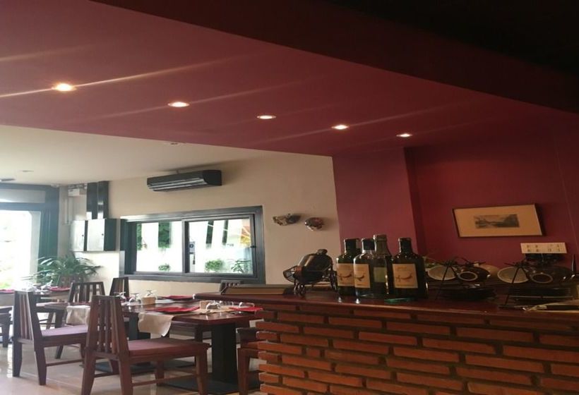 Пансион La Gondola Guesthouse And Restuarant