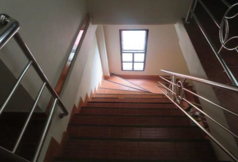 Пансион La Gondola Guesthouse And Restuarant