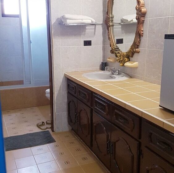 پانسیون Saipan Stay Lounge