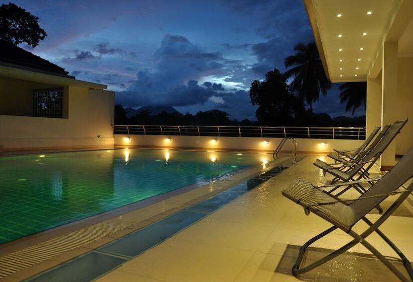 פנסיון Serene Villa