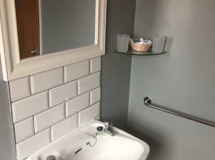 פנסיון White Lodge Guest House