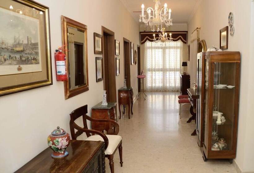 پانسیون White Star