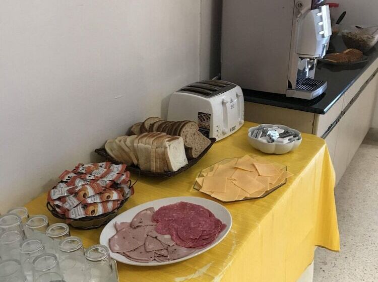 پانسیون White Star