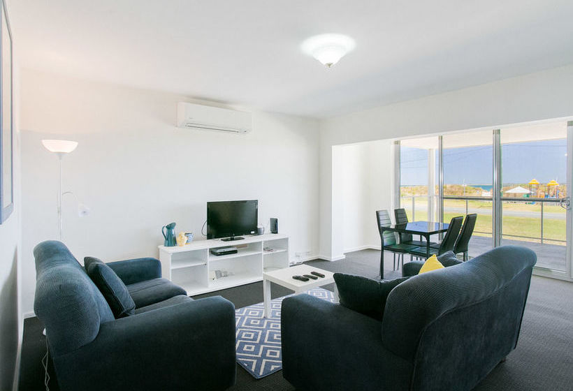Beach Rd Villas By Rockingham Apartments