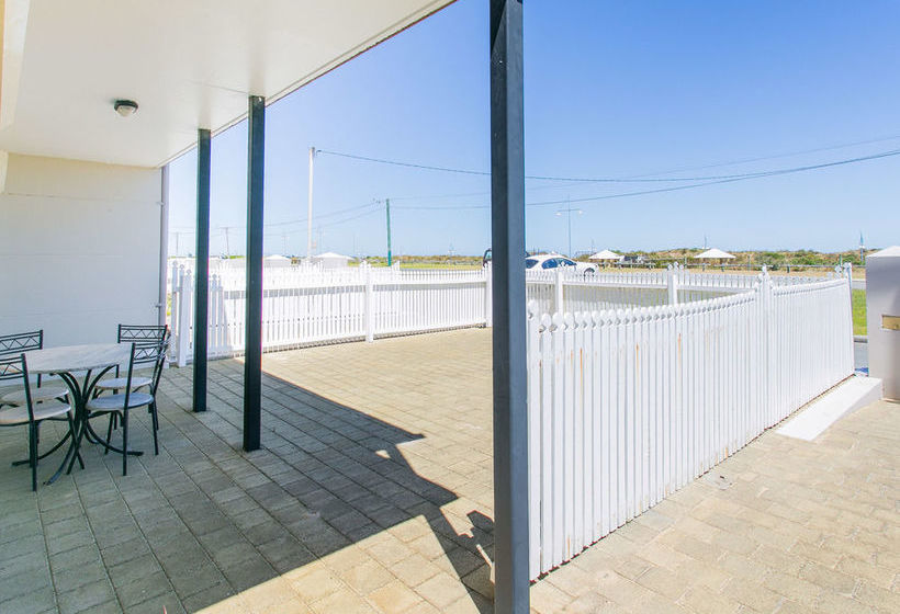 Beach Rd Villas By Rockingham Apartments