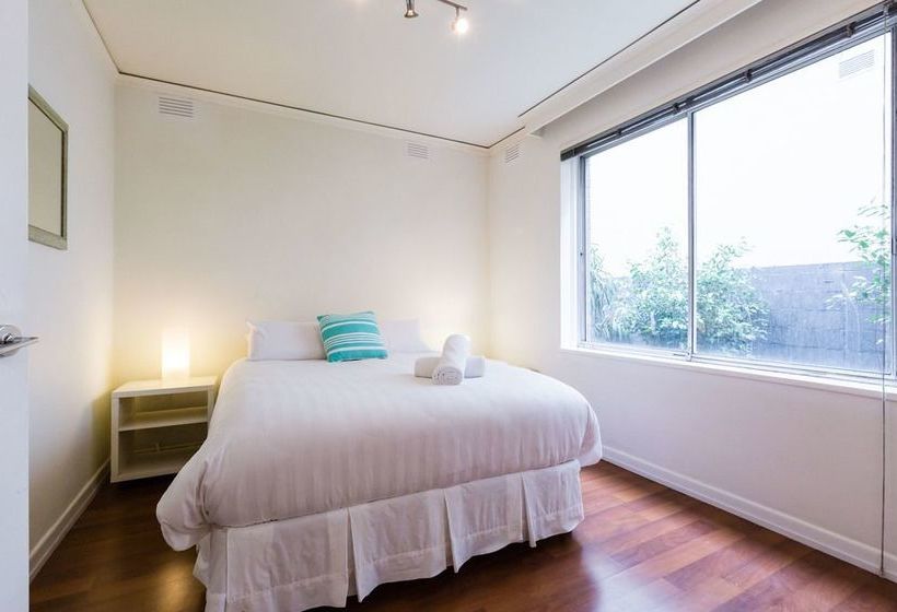 Selena, 2bdr South Yarra Apartment