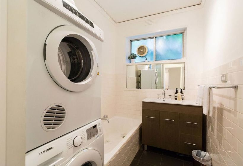 Selena, 2bdr South Yarra Apartment