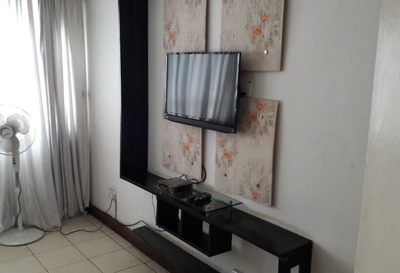 Shumuk Hotel And Apartments