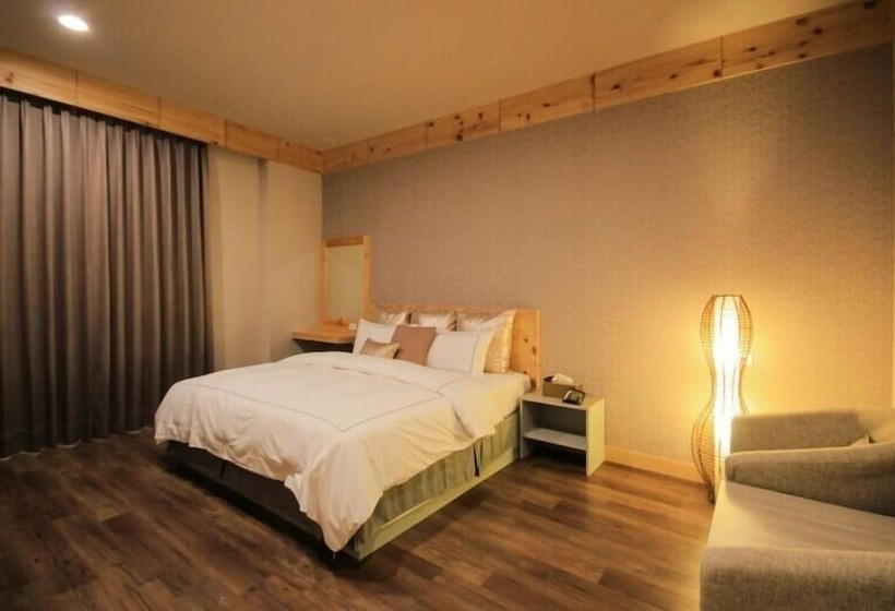 The Tiles Garden Yilan B&b