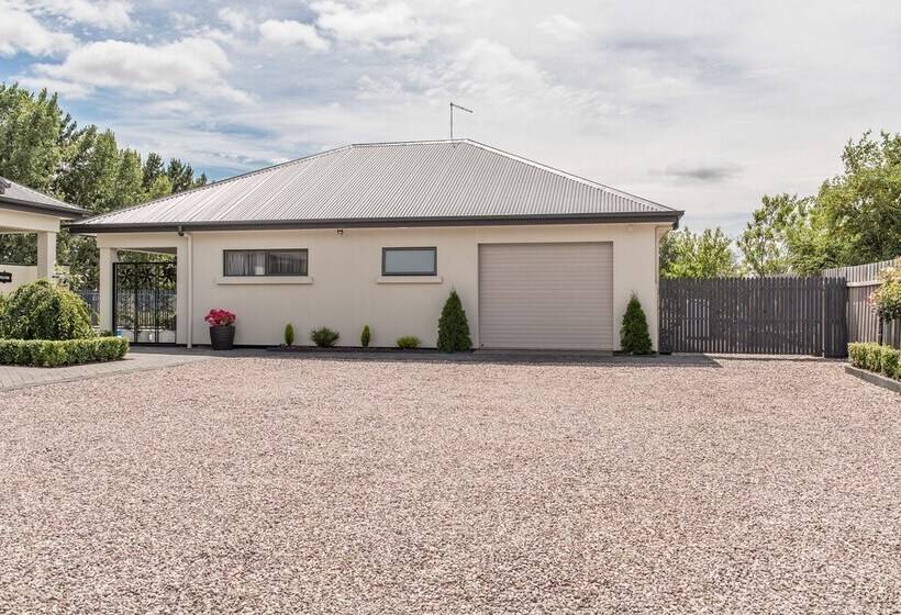 The Wellington Bed And Breakfast