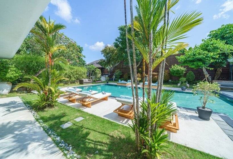 Villa Karishma