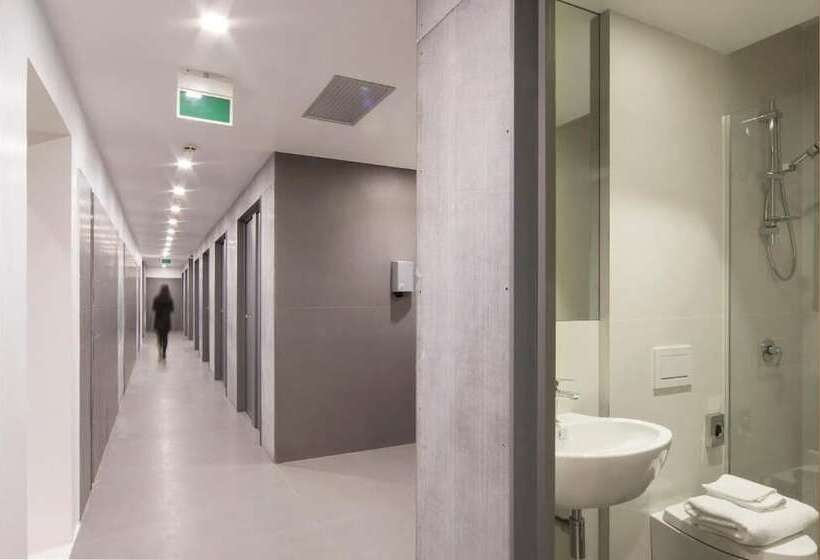 호스텔 Bed & Boarding