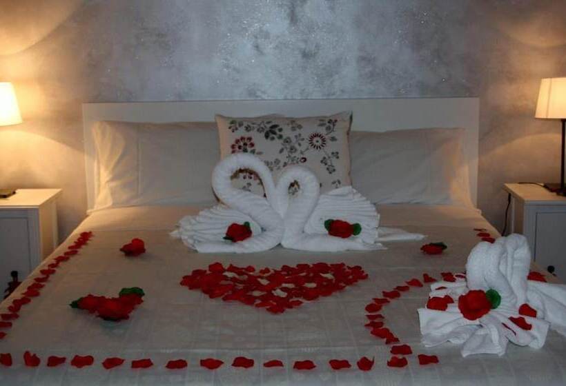 تختخواب و صبحانه Central House