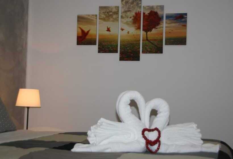 تختخواب و صبحانه Central House