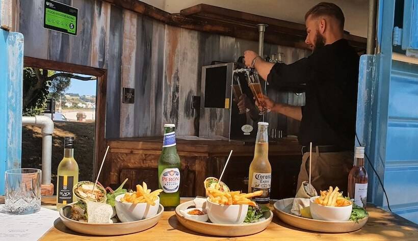 ベッドアンドブレックファースト La Haule Manor