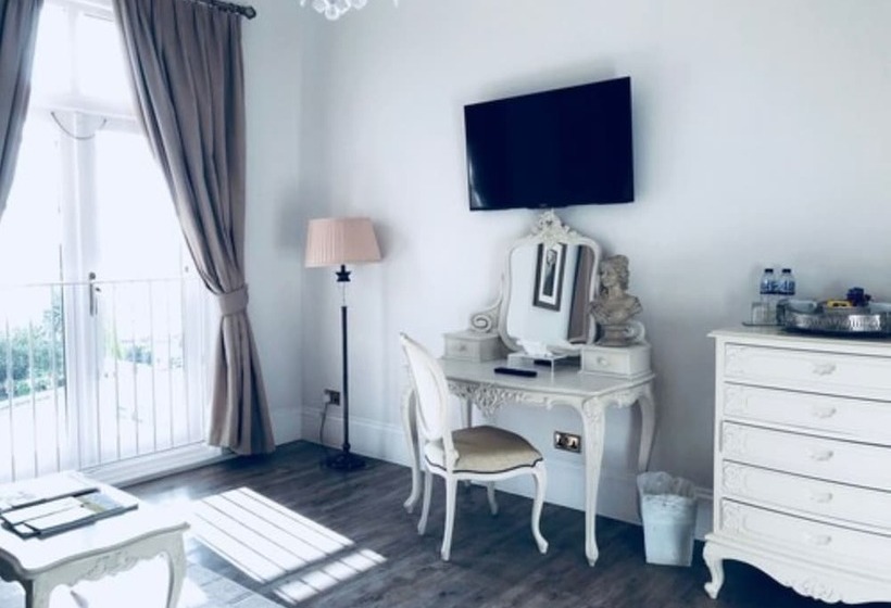 ベッドアンドブレックファースト La Haule Manor