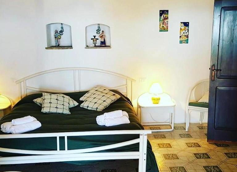 Bed and Breakfast La Villa Rossa