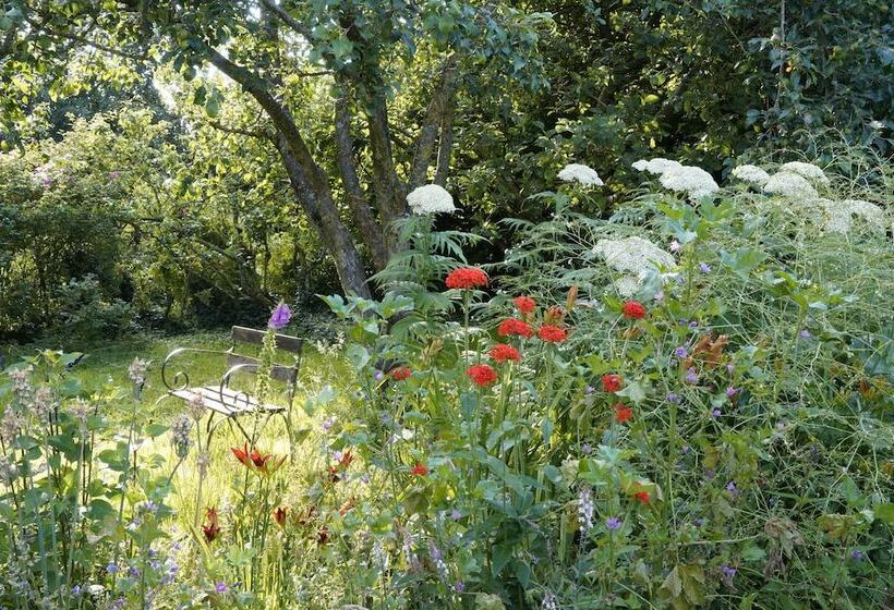 住宿加早餐  Lower Severalls Farmhouse