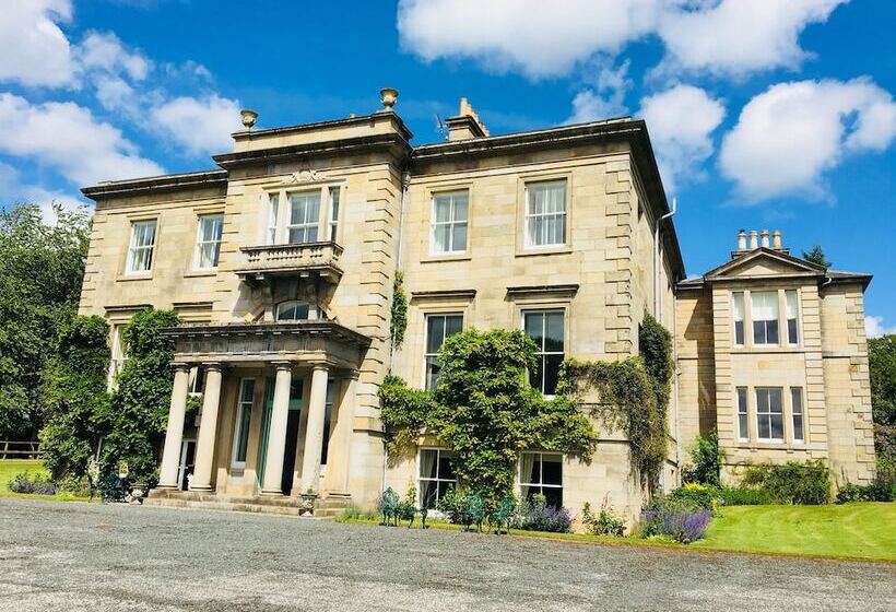 住宿加早餐  Netherdale House And Coach House