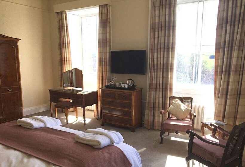 مبيت وإفطار Netherdale House And Coach House