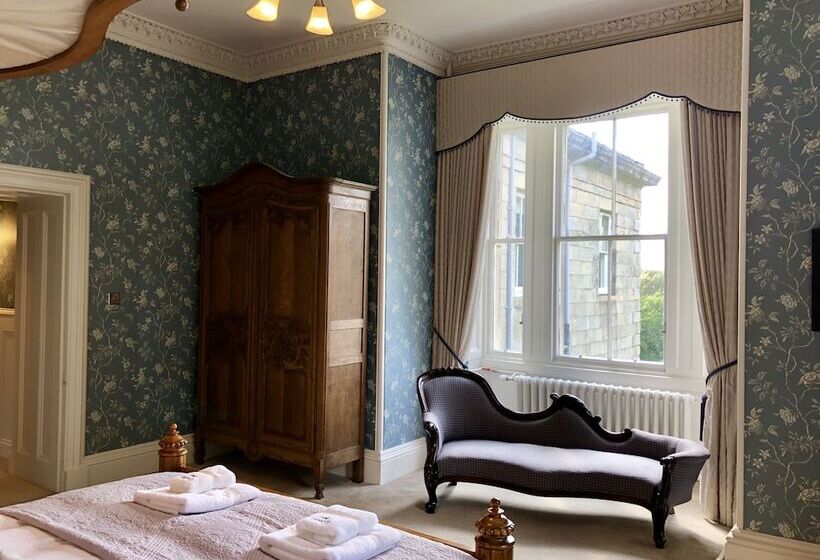 مبيت وإفطار Netherdale House And Coach House