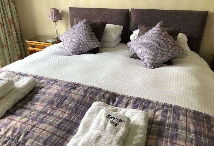 مبيت وإفطار Netherdale House And Coach House