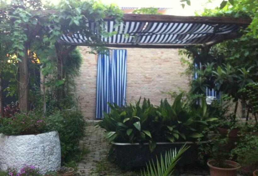 مبيت وإفطار Palazzo Romani Adami