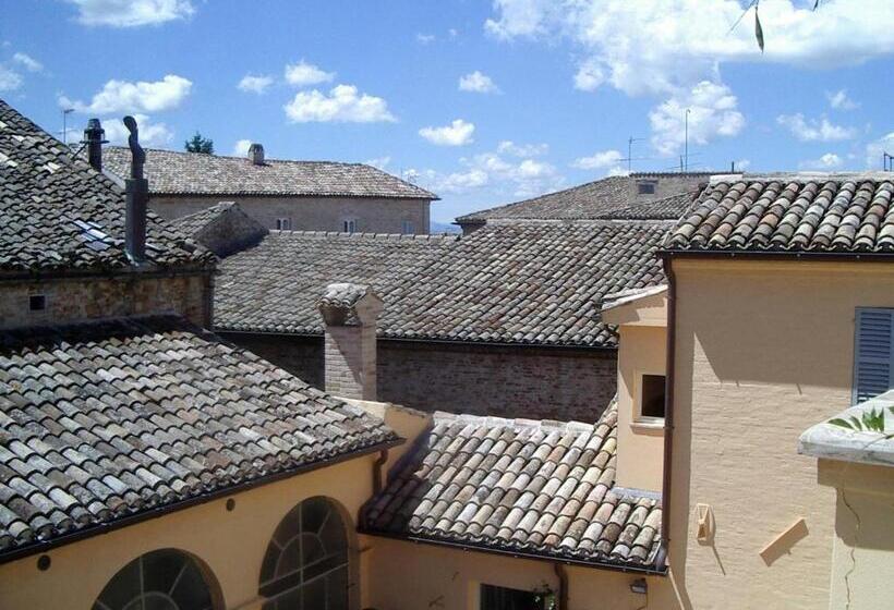 مبيت وإفطار Palazzo Romani Adami