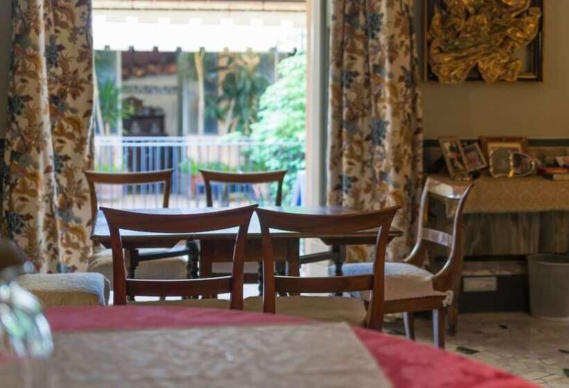 مبيت وإفطار Palazzo Romani Adami