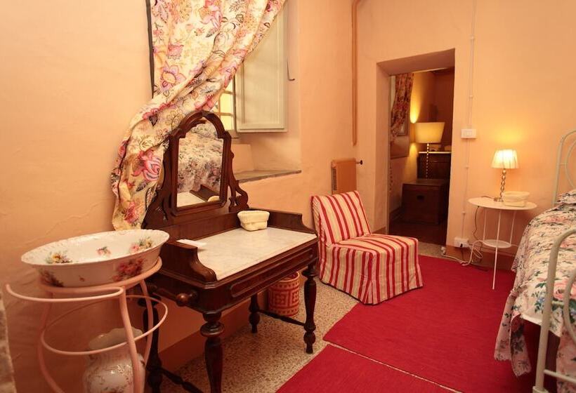 مبيت وإفطار Palazzo Romani Adami