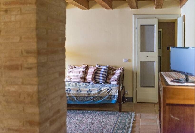 مبيت وإفطار Palazzo Romani Adami