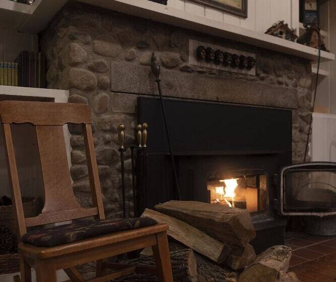 مبيت وإفطار Buttonwood Inn On Mount Surprise