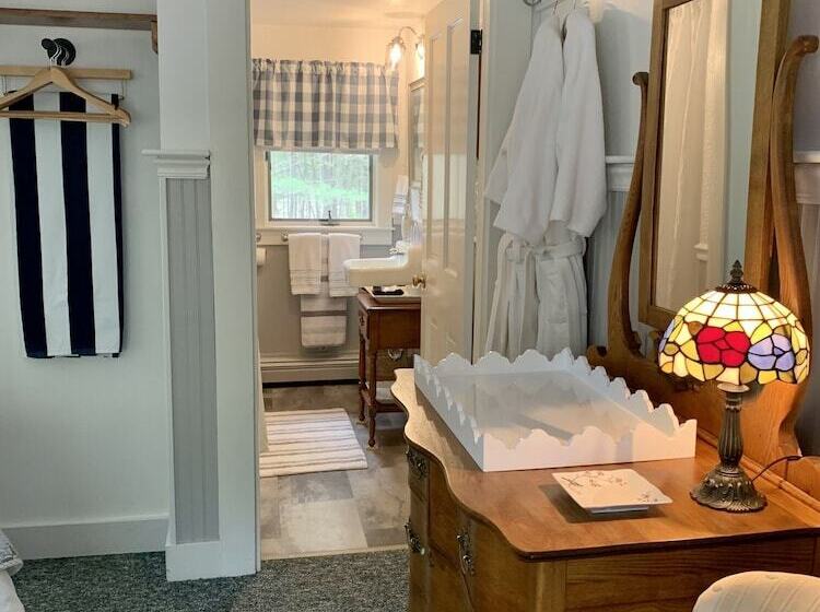 مبيت وإفطار Buttonwood Inn On Mount Surprise