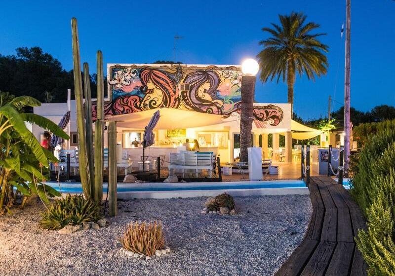 Boutique Hostal La Curandera De Salinas