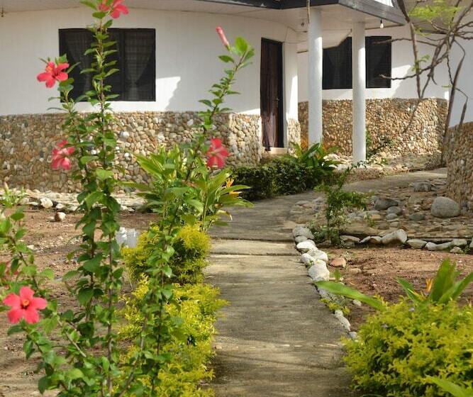 Busua Paradiso Beach Resort