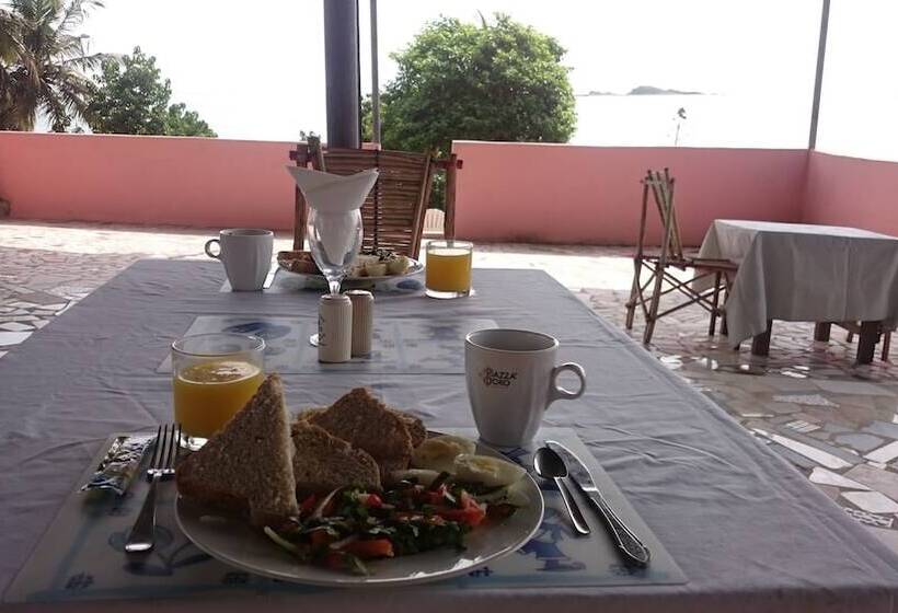 Busua Paradiso Beach Resort