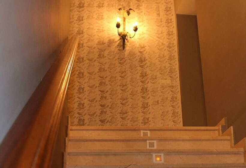 Hostal Emilia