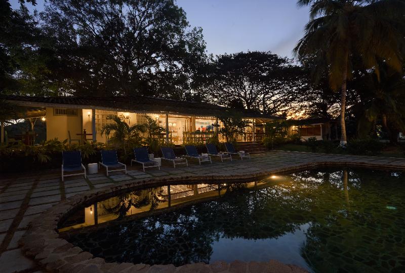 פונדק Villa Marina Lodge & Condos