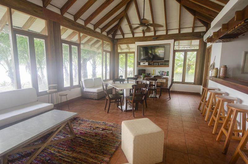 פונדק Villa Marina Lodge & Condos